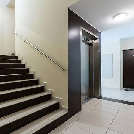 Apartament Z Bezplatnym Parkingiem I Bezplatnym Wifi 公寓